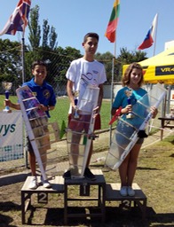 podium junior VCN2015